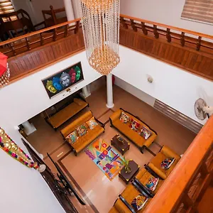 Homestay Parudeesa - Heavenly- Luxurious Palace Look-near Cbd - Kerala - India With Breakfast 